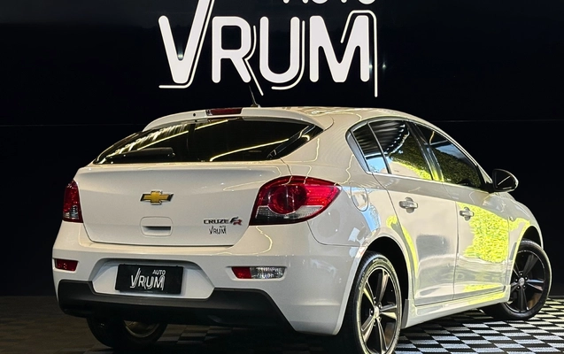 imagem-https://www.socarrao.com.br/sc-vehicle-images-prod/3547165/1788194445312-4_031204.jpg
