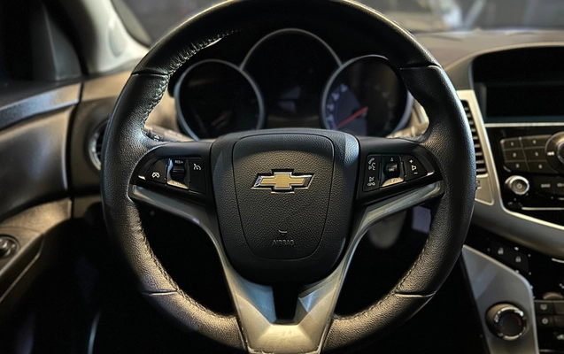 imagem-https://www.socarrao.com.br/sc-vehicle-images-prod/3547165/1788194445317-6_031204.jpg