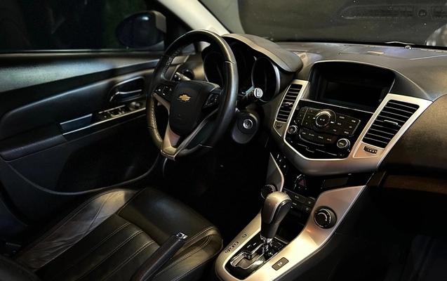 imagem-https://www.socarrao.com.br/sc-vehicle-images-prod/3547165/1788194445324-8_031205.jpg
