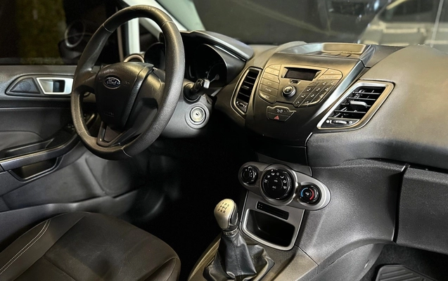 imagem-https://www.socarrao.com.br/sc-vehicle-images-prod/3547176/1788194519080-9_044459.jpg