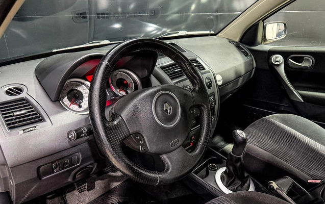 imagem-https://www.socarrao.com.br/sc-vehicle-images-prod/3547891/1788549273490-612b03cd1a974ed998bc0640ac63e292_1788185798129.jpg