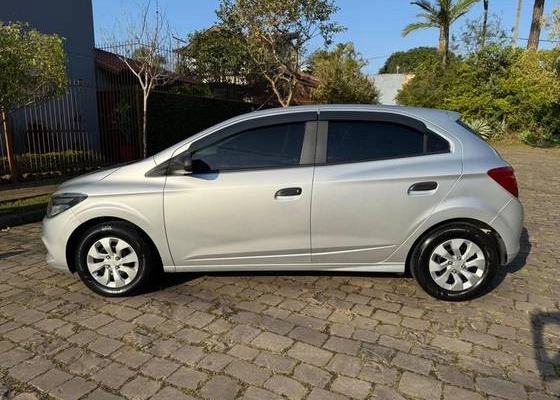 imagem-https://www.socarrao.com.br/sc-vehicle-images-prod/3548037/1788197122238-chevrolet-onix-1.0-mpfi-joy-8v-flex-4p-manual-wmimagem10402303638.jpg