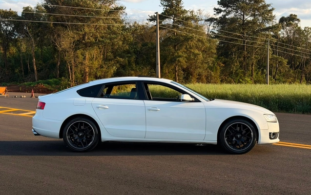 imagem-https://www.socarrao.com.br/sc-vehicle-images-prod/3548084/1788197169279-8f96c655a3084e6480d14bccdc3146c8_1788196904370.jpg