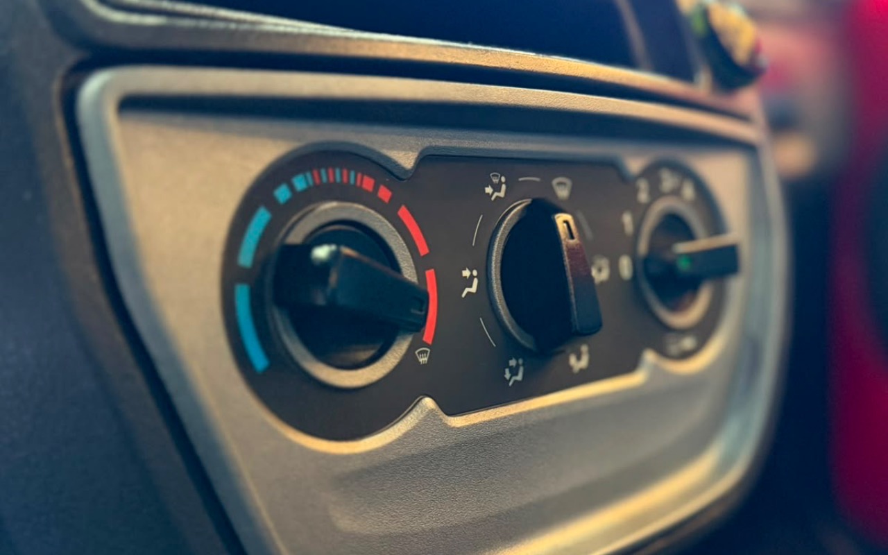imagem-https://www.socarrao.com.br/sc-vehicle-images-prod/3548135/1788197272055-MjBjYjE5YWQtZGZmZC00MTNlLWFkMTMtNjc4M2NhMzRkNDY4LmpwZWc.jpeg