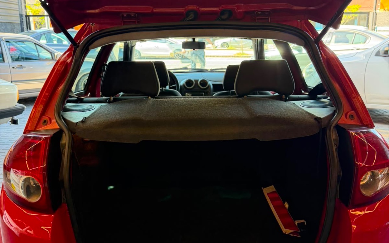 imagem-https://www.socarrao.com.br/sc-vehicle-images-prod/3548135/1788197272764-NzllZTFmZWMtYzBlMi00MWM4LTk4ZjMtNjgwZGM1MDBlY2RjLmpwZWc.jpeg