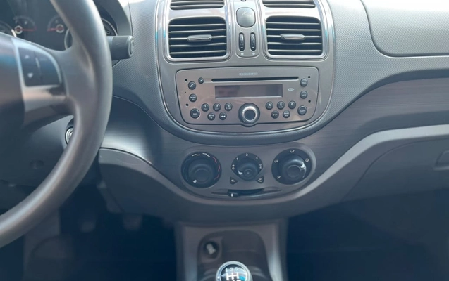 imagem-https://www.socarrao.com.br/sc-vehicle-images-prod/3548138/1789139107439-vehicle_image_1789139089_4f67b38e8533b94db8eb4ca83a11b883.jpeg