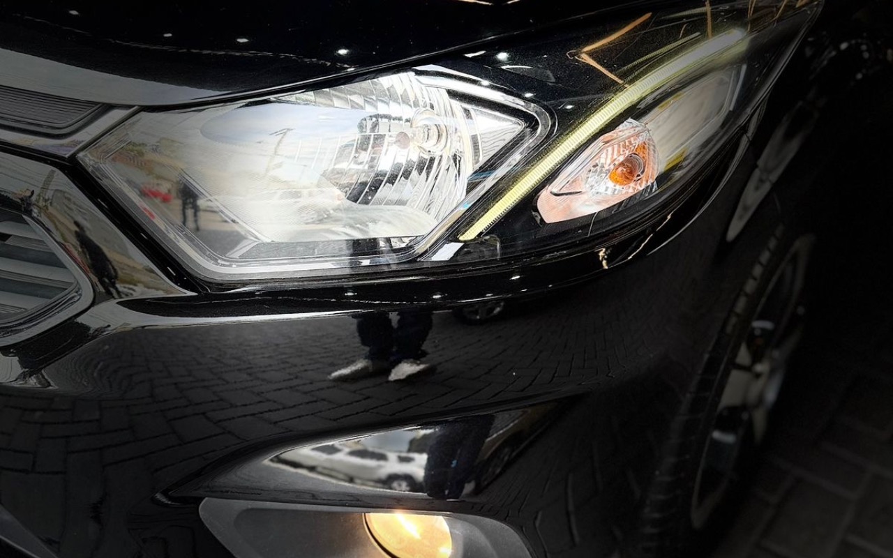 imagem-https://www.socarrao.com.br/sc-vehicle-images-prod/3548327/1788197726160-NTJkNzU3MDctN2IyNy00NmQwLWE2MWMtOTMzMjhiYTk3ZjYyLmpwZWc.jpeg