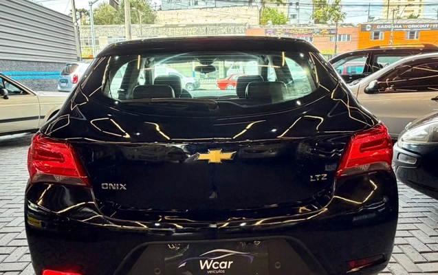 imagem-https://www.socarrao.com.br/sc-vehicle-images-prod/3548327/1788197726288-NDEyMTk1ZGYtNjhlNC00ZWQ3LTg0NWUtMWRkZGU1ZTkwNWVlLmpwZWc.jpeg