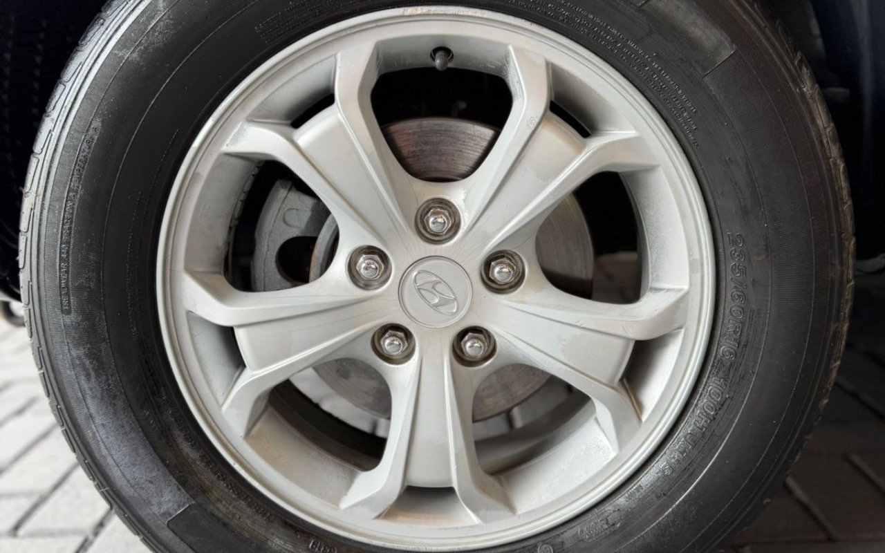 imagem-https://www.socarrao.com.br/sc-vehicle-images-prod/3548342/1788197890073-NTI2MGE1NDktYzcyZS00MWIzLWFhNTEtY2QwMTg0MjcyNjMxLmpwZWc.jpeg