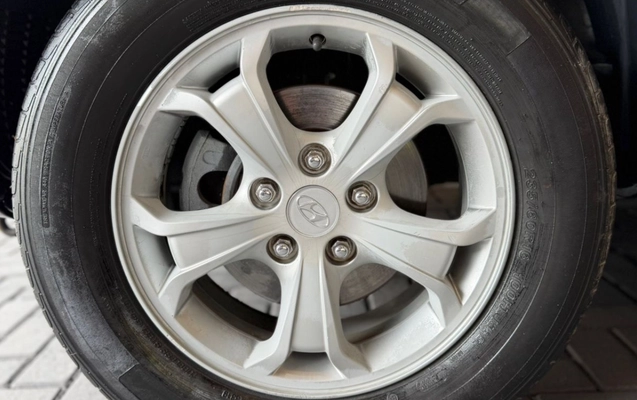 imagem-https://www.socarrao.com.br/sc-vehicle-images-prod/3548342/1788197890073-NTI2MGE1NDktYzcyZS00MWIzLWFhNTEtY2QwMTg0MjcyNjMxLmpwZWc.jpeg