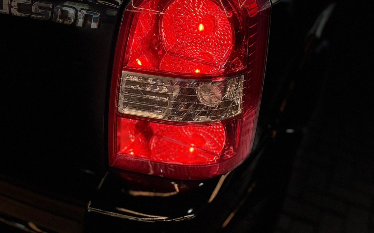 imagem-https://www.socarrao.com.br/sc-vehicle-images-prod/3548342/1788197890179-YTFiYTVjZDgtZTY5Ny00NzhiLWJlM2QtM2Q2ZTRhYTJlNDgwLmpwZWc.jpeg