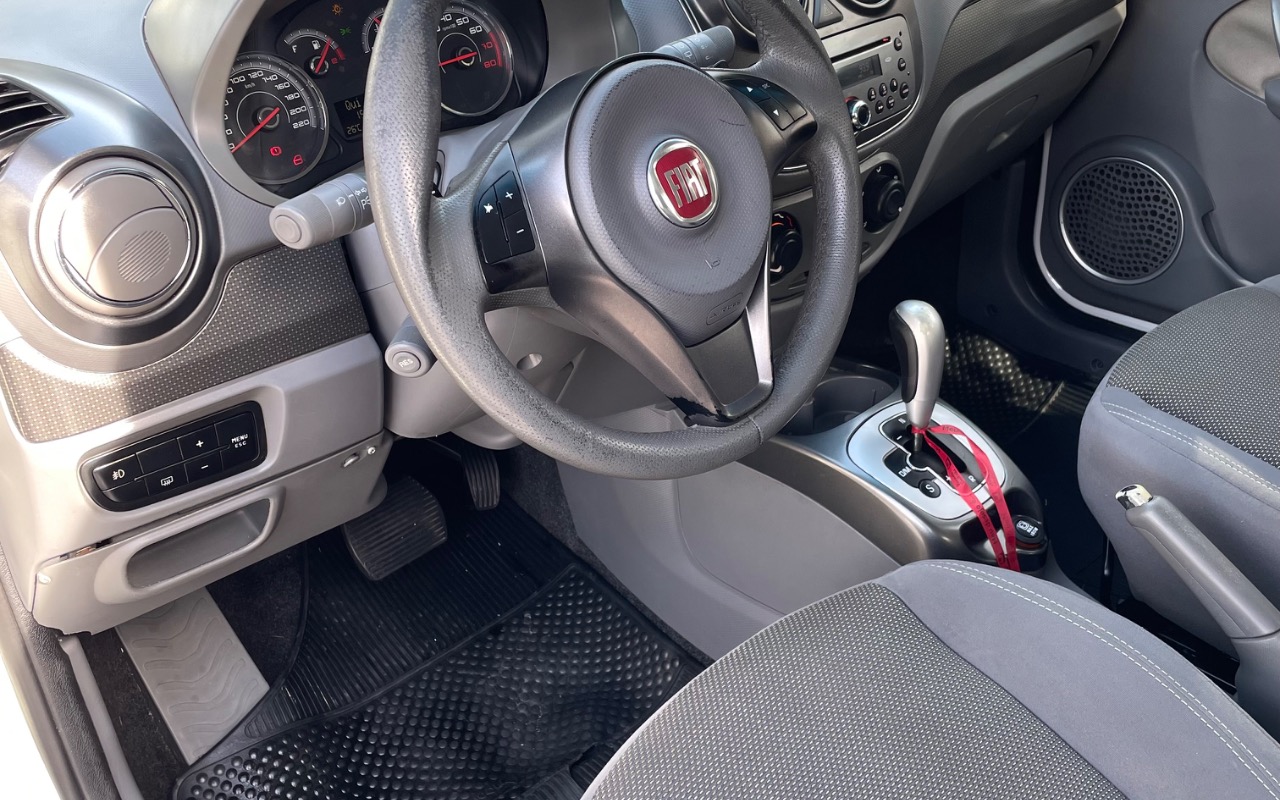 imagem-https://www.socarrao.com.br/sc-vehicle-images-prod/3548345/1788201304673-SU1HXzU5MjguanBlZw.jpeg