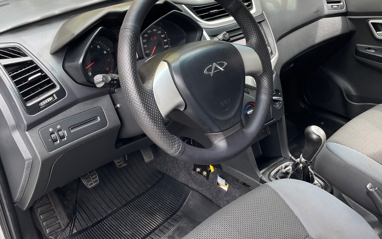 imagem-https://www.socarrao.com.br/sc-vehicle-images-prod/3548393/1788201365500-SU1HXzU5OTYuanBlZw.jpeg