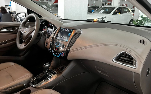imagem-https://www.socarrao.com.br/sc-vehicle-images-prod/3548775/1788199032086-3_025652.jpg