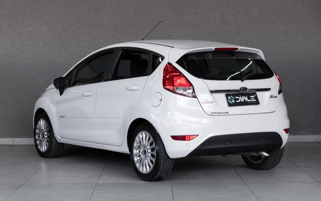 imagem-https://www.socarrao.com.br/sc-vehicle-images-prod/3549250/1788501091533-5c2b3452-dbd0-4f0d-9b3a-a0abb4f6a9fe.jpg
