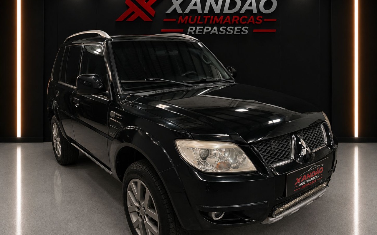Mitsubishi Pajero TR4 2011 Preto — foto 1 de 3