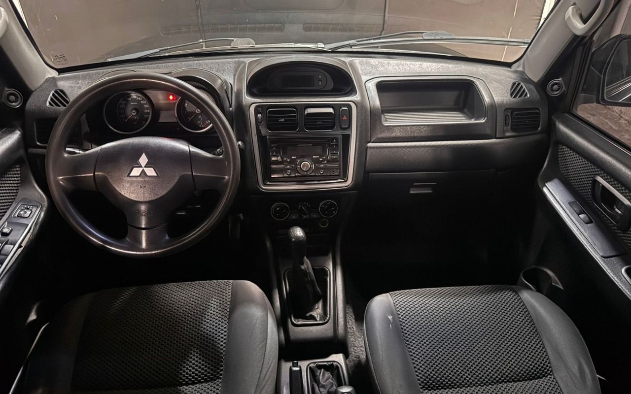 imagem-https://www.socarrao.com.br/sc-vehicle-images-prod/3549305/1788525459349-Ni5qcGVn.jpeg