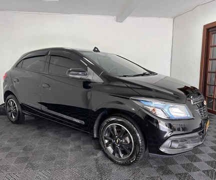 Chevrolet Onix 2015 Preto — foto 1 de 3