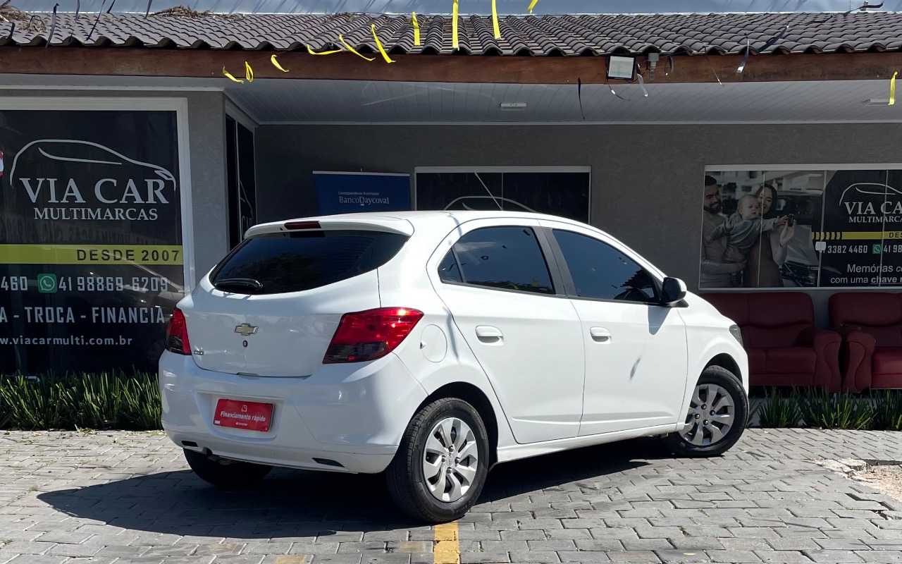 Chevrolet Onix Hatch Joy 1.0 8V Flex 5P Mec. - foto 2