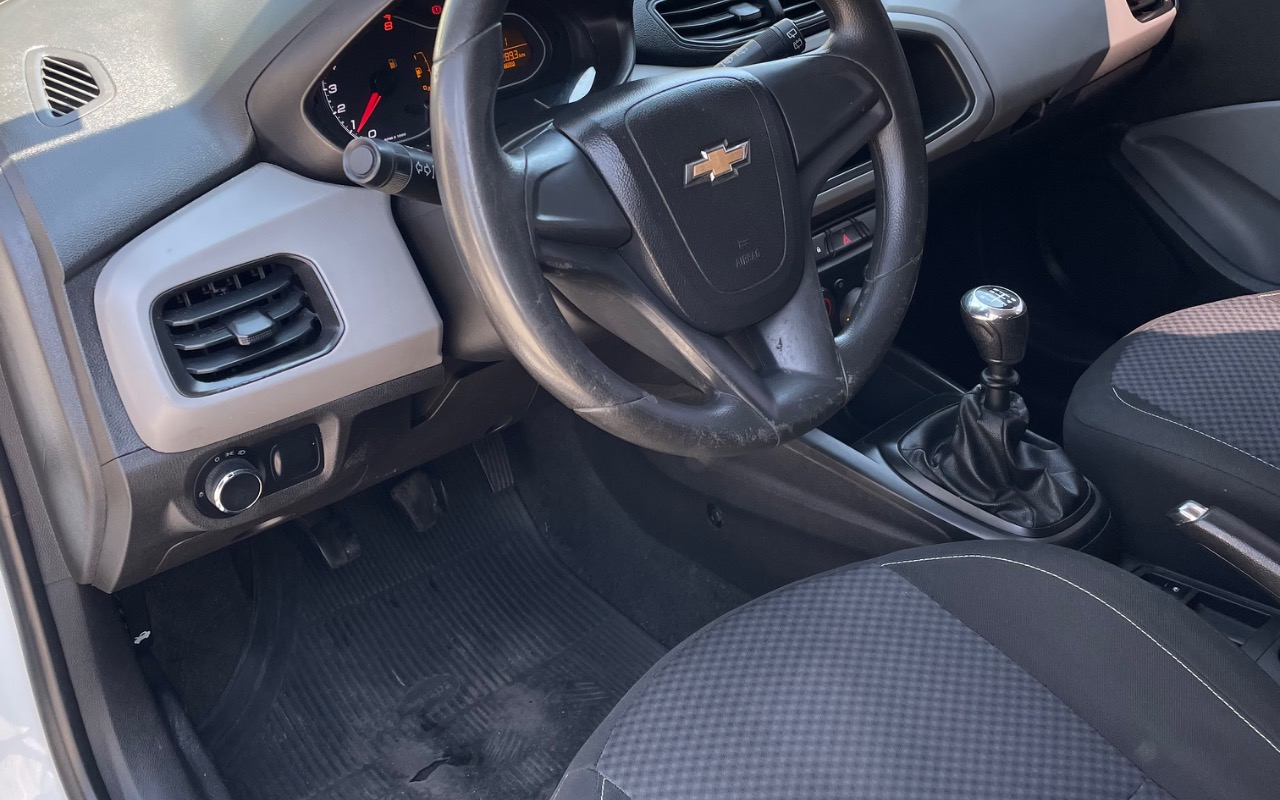 imagem-https://www.socarrao.com.br/sc-vehicle-images-prod/3549348/1788201556917-SU1HXzYwNDcuanBlZw.jpeg