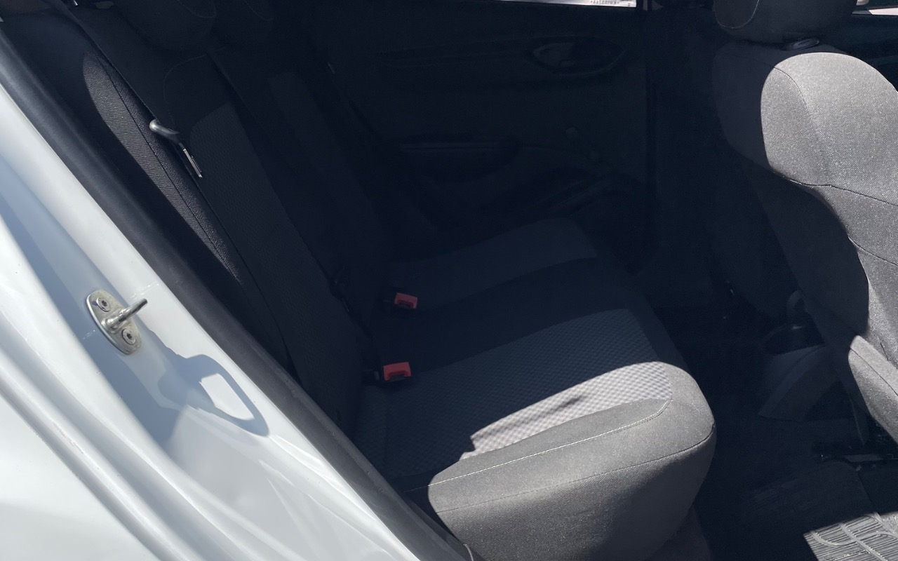 imagem-https://www.socarrao.com.br/sc-vehicle-images-prod/3549348/1788201557415-SU1HXzYwNTEuanBlZw.jpeg