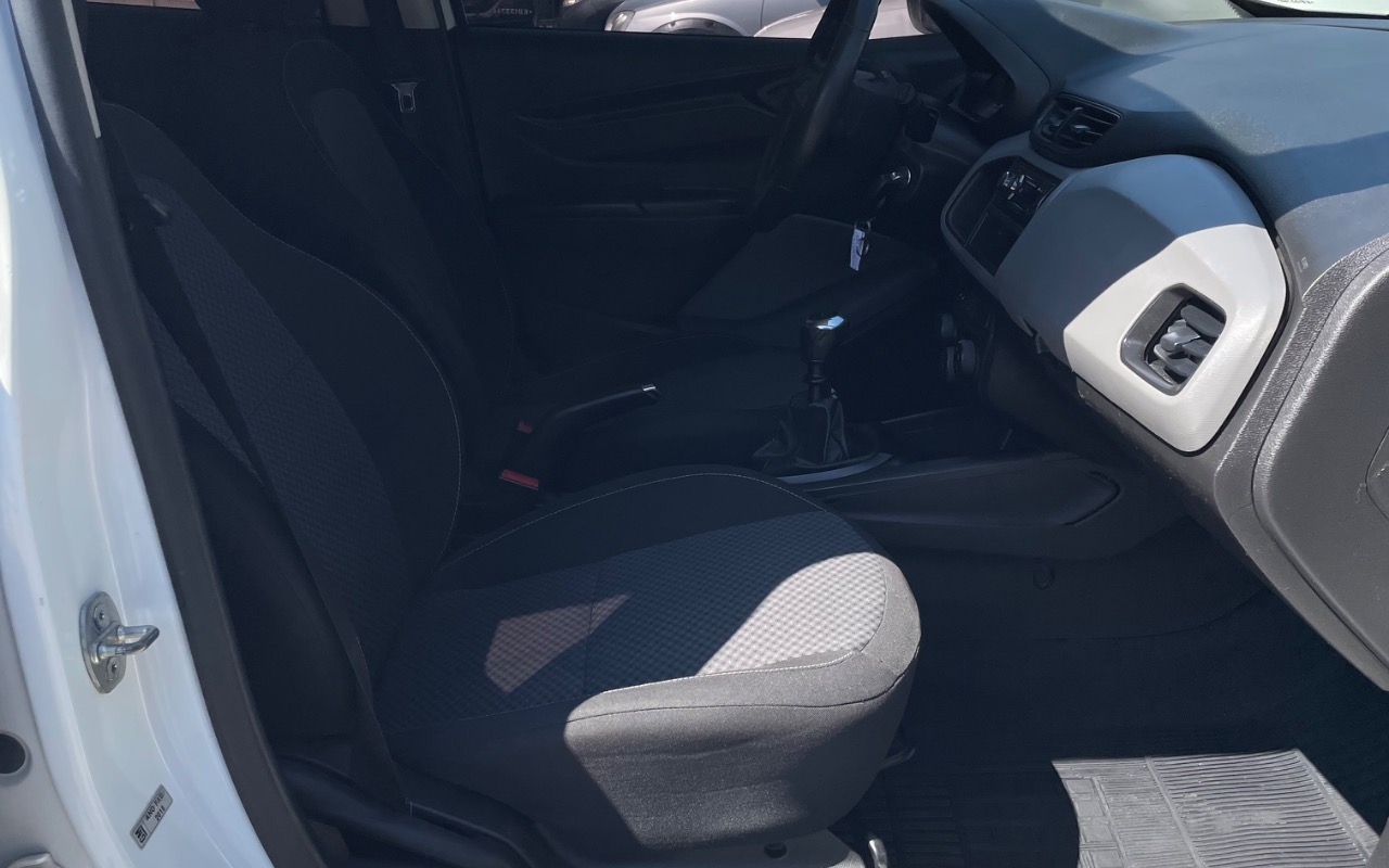 imagem-https://www.socarrao.com.br/sc-vehicle-images-prod/3549348/1788201557496-SU1HXzYwNTIuanBlZw.jpeg