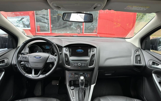 imagem-https://www.socarrao.com.br/sc-vehicle-images-prod/3549973/1789128241730-99a99ae9dcd54a84afe1901cf9eeca6f_1788201446315.jpg