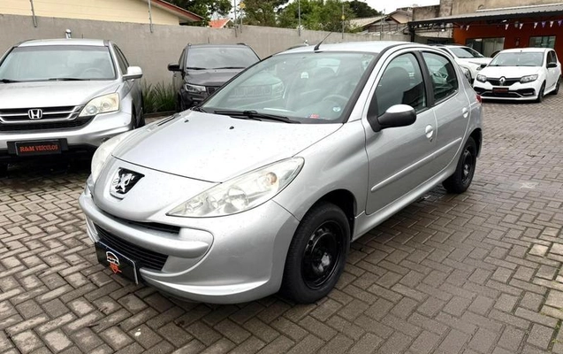 imagem-https://www.socarrao.com.br/sc-vehicle-images-prod/3550012/1789676983517-8435070_13_B_8a7f41625f.jpeg