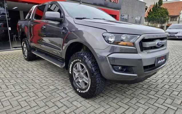 imagem-https://www.socarrao.com.br/sc-vehicle-images-prod/3550104/1789668523293-8413536_13_B_5f2f6f70a9.jpeg