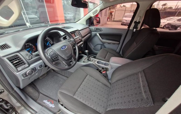 imagem-https://www.socarrao.com.br/sc-vehicle-images-prod/3550104/1789668523295-8413536_12_B_ea6738f391.jpeg