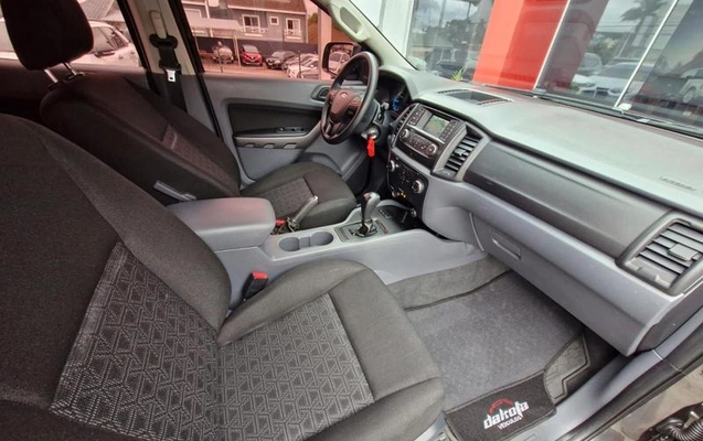 imagem-https://www.socarrao.com.br/sc-vehicle-images-prod/3550104/1789668523297-8413536_5_B_f8b02d1f6b.jpeg