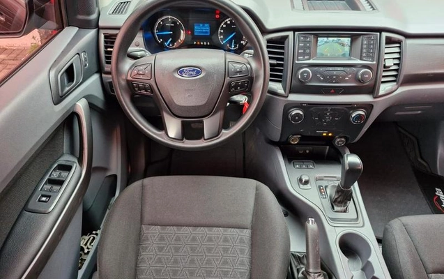 imagem-https://www.socarrao.com.br/sc-vehicle-images-prod/3550104/1789668523300-8413536_18_B_5b934bbb20.jpeg