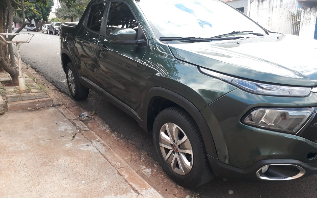imagem-https://www.socarrao.com.br/sc-vehicle-images-prod/3550153/1788202284758-dG9ybyA3LmpwZw.jpg