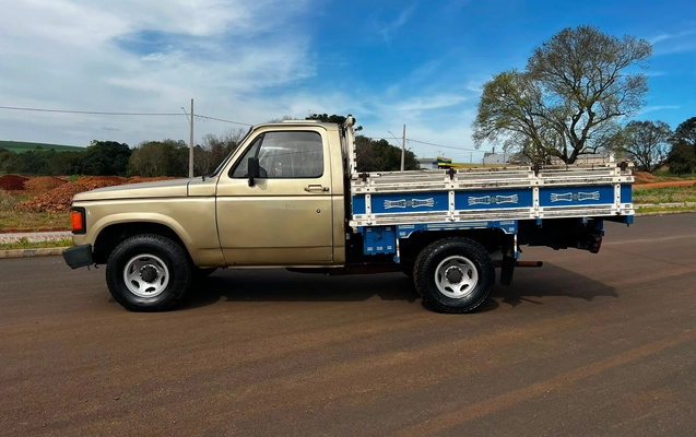 imagem-https://www.socarrao.com.br/sc-vehicle-images-prod/3550448/1788202440682-aceaa803248c4c0185199cb6dc8de756_1788202215023.jpg