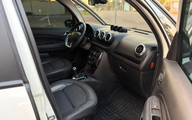 imagem-https://www.socarrao.com.br/sc-vehicle-images-prod/3550472/1789593203995-8435338_10_B_fd6c371ae8.jpeg