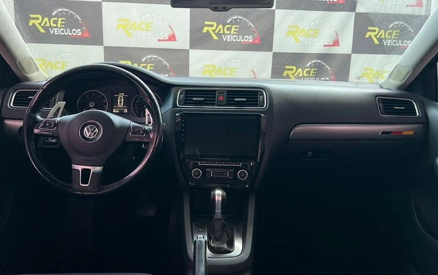 imagem-https://www.socarrao.com.br/sc-vehicle-images-prod/3550477/1789170325969-8214095_3_B_343286af87.jpeg