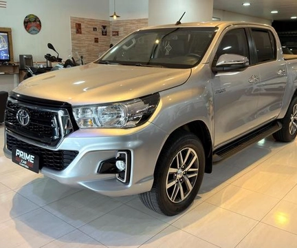 Toyota Hilux 2019 Prata — foto 1 de 3