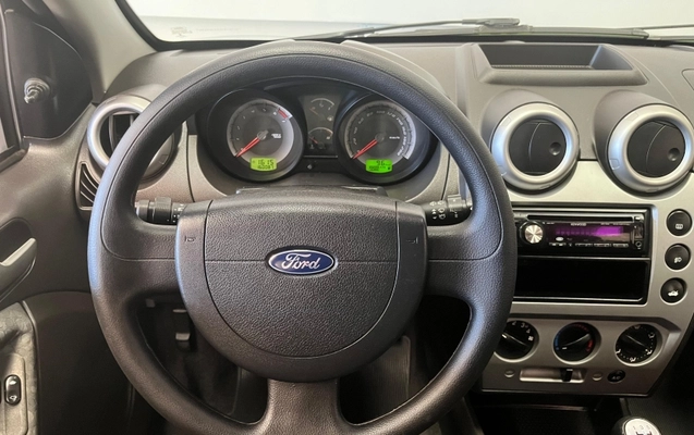 imagem-https://www.socarrao.com.br/sc-vehicle-images-prod/3550869/1789063042195-ymKjAjh4kS3ExdZ9uf5gYVSPlNCAheX1.jpg
