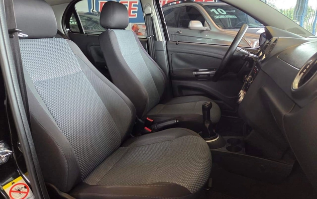 imagem-https://www.socarrao.com.br/sc-vehicle-images-prod/3550895/1788203998698-0e9909cb57174a70a0ae050167e4f496_1788203904538.jpg