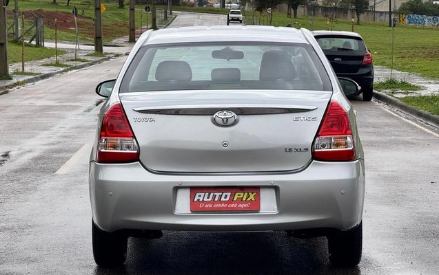 imagem-https://www.socarrao.com.br/sc-vehicle-images-prod/3550985/1789157776867-8433628_4_B_86ce6a02d6.jpeg