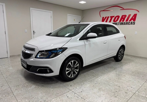 Chevrolet Onix 2013 Branco — foto 1 de 3