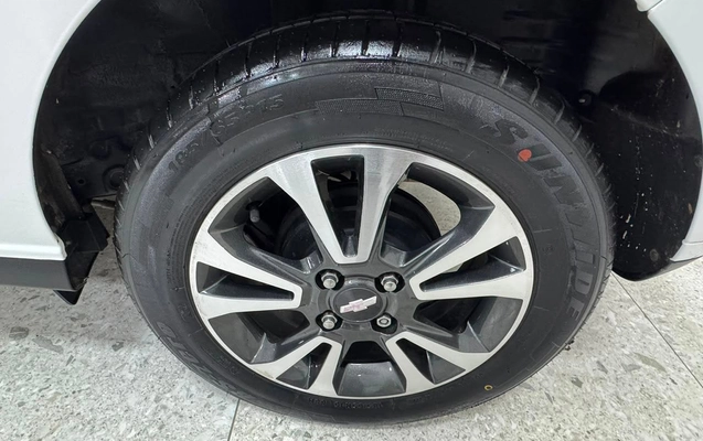 imagem-https://www.socarrao.com.br/sc-vehicle-images-prod/3550987/1788204650660-d98f847e5ac24ffdb6434ae0703d396a_1788204597308.jpg