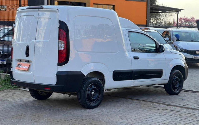 imagem-https://www.socarrao.com.br/sc-vehicle-images-prod/3551072/1788204742256-V2hhdHNBcHAgSW1hZ2UgMjAyNi0wOC0yOSBhdCAxNi41Ny4wOC5qcGVn.jpeg
