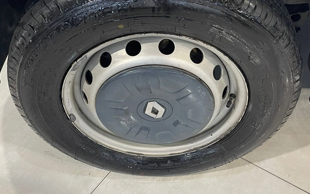imagem-https://www.socarrao.com.br/sc-vehicle-images-prod/3551245/1788205164518-003_1cd31ccac798e669529ae437381c4033.jpeg
