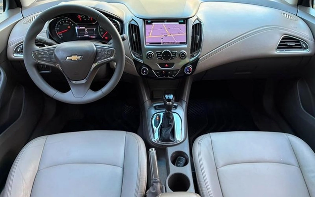 imagem-https://www.socarrao.com.br/sc-vehicle-images-prod/3551279/1789593671363-8435804_1_B_651f727ab9.jpeg