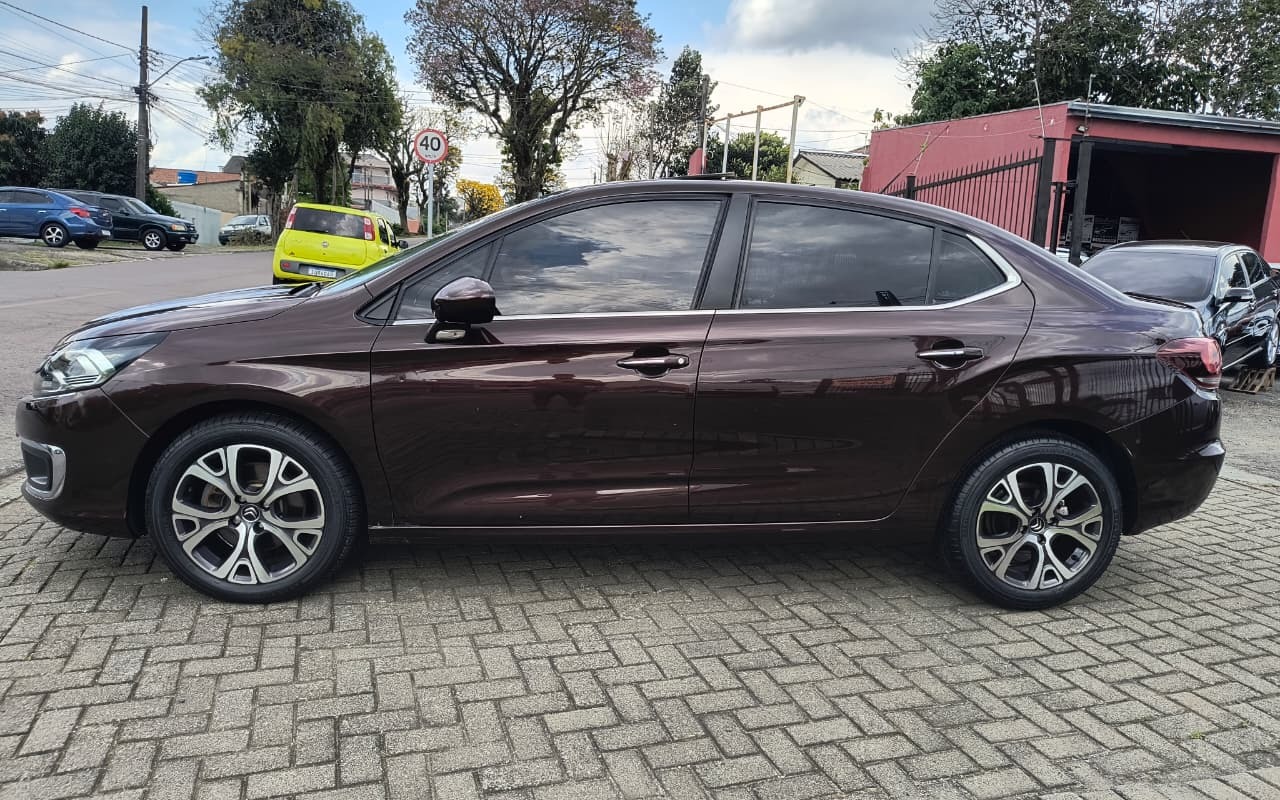 imagem-https://www.socarrao.com.br/sc-vehicle-images-prod/3551488/1788206002543-V2hhdHNBcHAgSW1hZ2UgMjAyNi0wOC0zMSBhdCAwOS4xNy4zMi5qcGVn.jpeg
