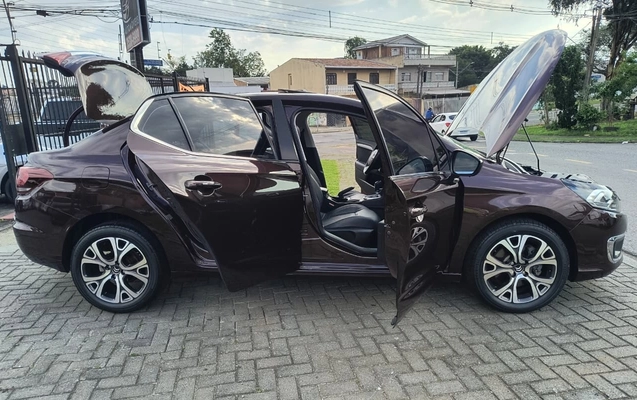 imagem-https://www.socarrao.com.br/sc-vehicle-images-prod/3551488/1788206003904-V2hhdHNBcHAgSW1hZ2UgMjAyNi0wOC0zMSBhdCAwOS4xNy40OCAoMSkuanBlZw.jpeg