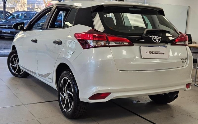 imagem-https://www.socarrao.com.br/sc-vehicle-images-prod/3551622/1788206351276-8218744_10_B_975089b650.jpeg