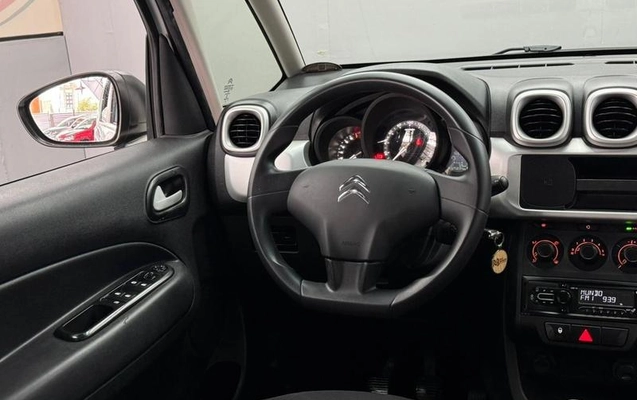 imagem-https://www.socarrao.com.br/sc-vehicle-images-prod/3551651/1789220331051-8397537_3_B_67039b2722.jpeg