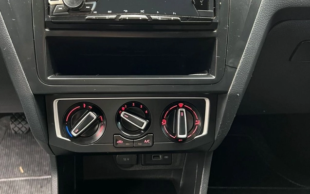 imagem-https://www.socarrao.com.br/sc-vehicle-images-prod/3551675/1789773285980-gb-2e6bf5d.jpeg